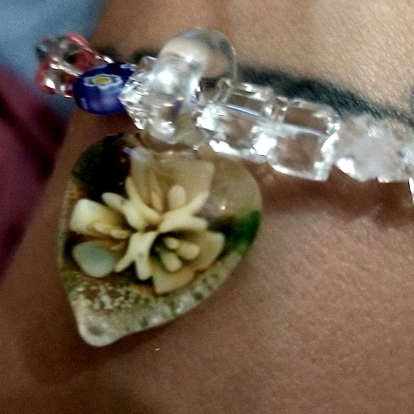 Millefiori Glass dried flower In glass heart pendant On Bracelet - Picture 2 of 10